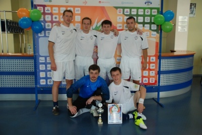 Футбольная команда ОАО «СУЭНКО» стала бронзовым призером Первой Лиги городского чемпионата по мини-футболу!